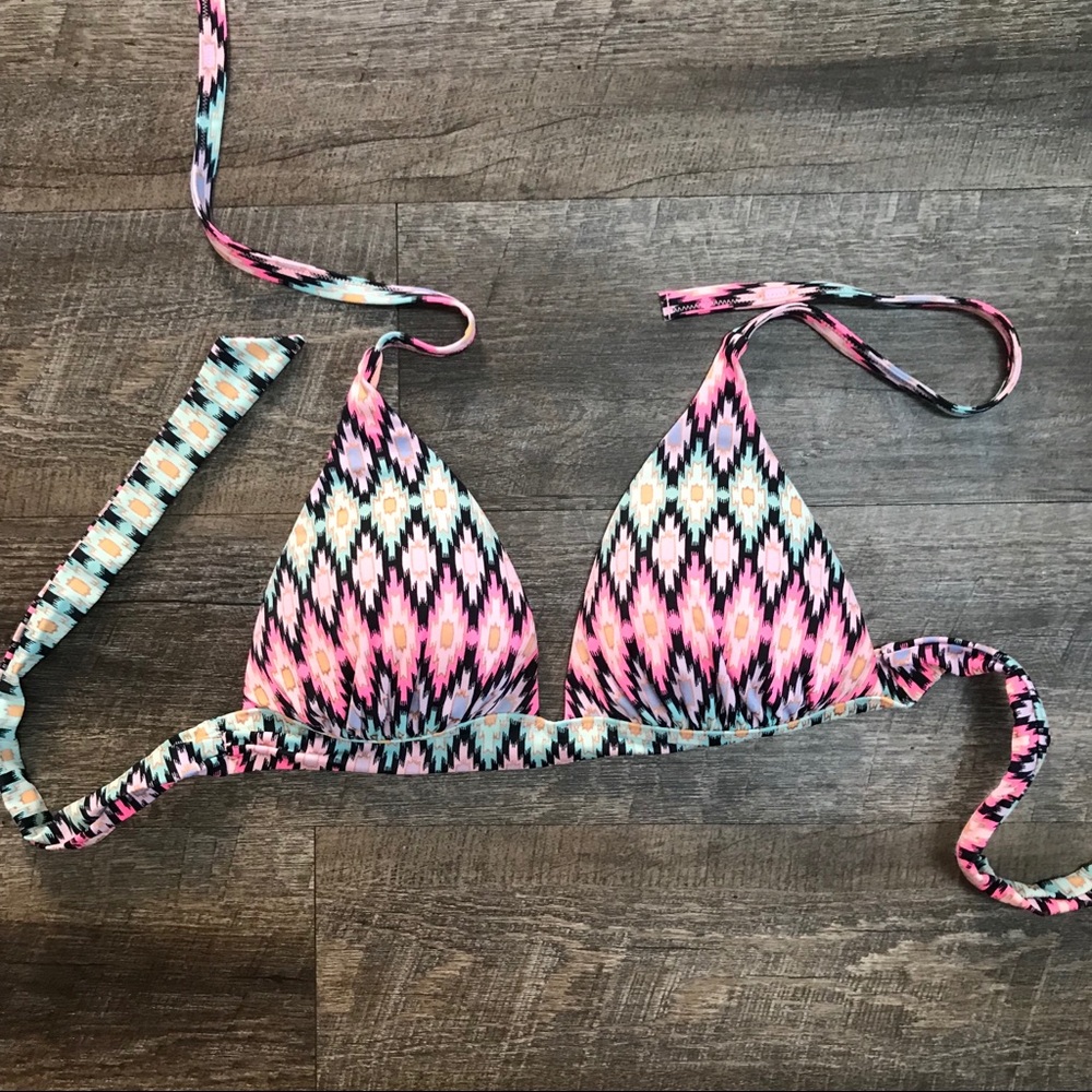 Victoria’s Secret Swim Top NWOT